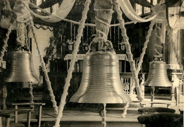 BENEDICTION DES CLOCHES 1954.jpg