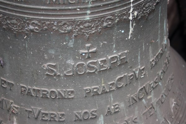 CLOCHE ST_ JOSEPH (détail).JPG