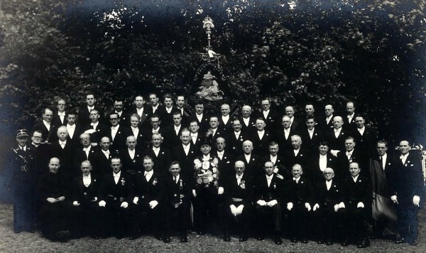 PHOTO 1952.jpg PHOTO 1952.jpg